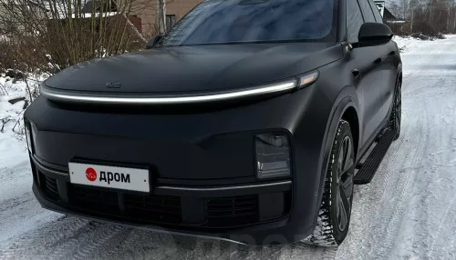 Китайский кроссовер c рыжим салоном и функцией массажа продают за 9 млн рублей в Горном Алтае